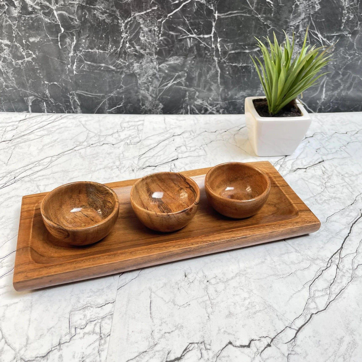 ACACIA WOOD SERVING TRAY WHIT 3 BOWL II FOOD GRADE